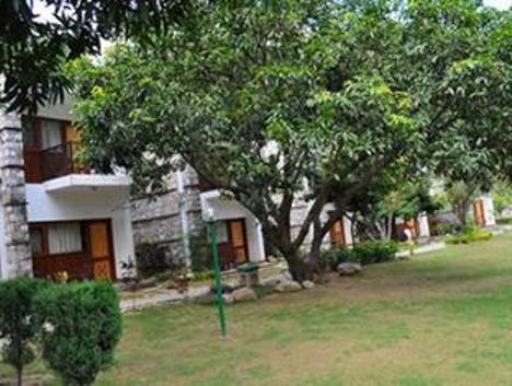 Corbett Suman Grand Hotel Corbett National Park ภายนอก รูปภาพ