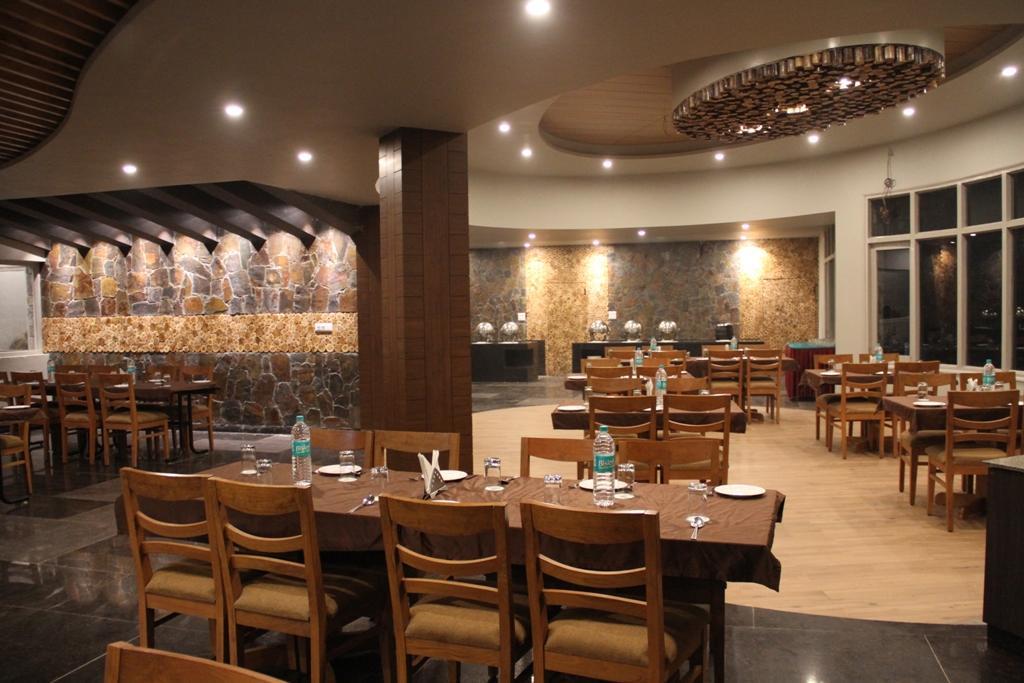 Corbett Suman Grand Hotel Corbett National Park ภายนอก รูปภาพ